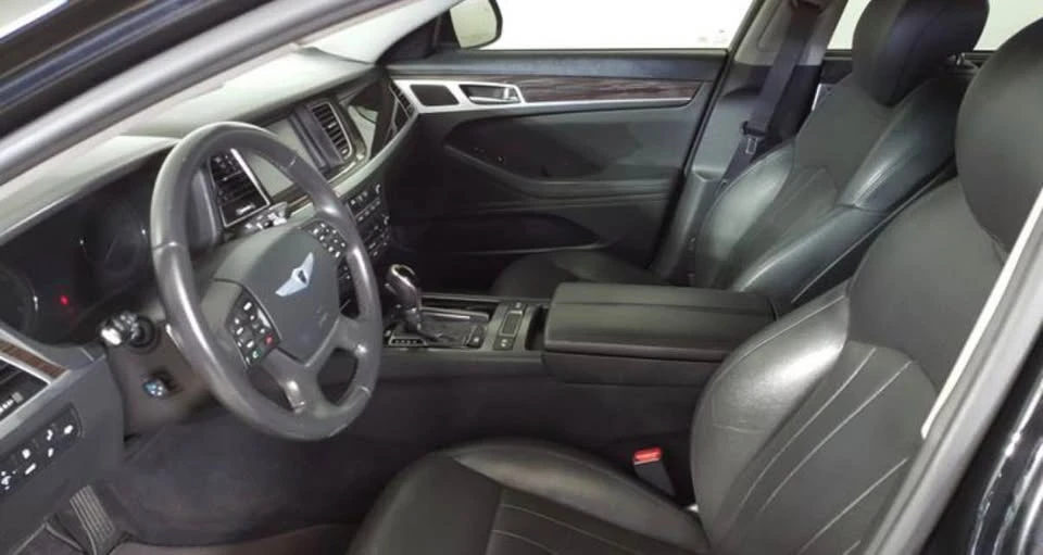 2016 Hyundai Genesis - Image 3 of 5