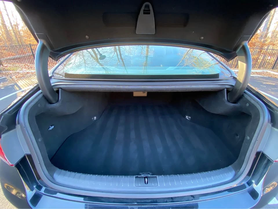 2016 Hyundai Genesis - Image 6 of 18