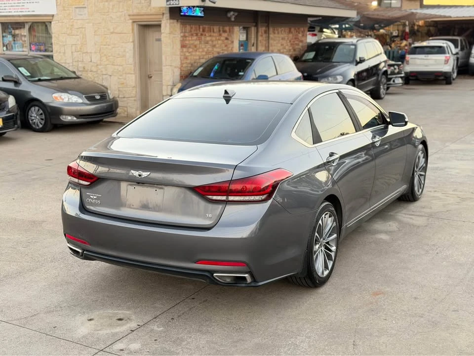 2016 Hyundai Genesis - Image 10 of 20