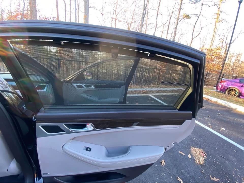 2016 Hyundai Genesis - Image 14 of 18