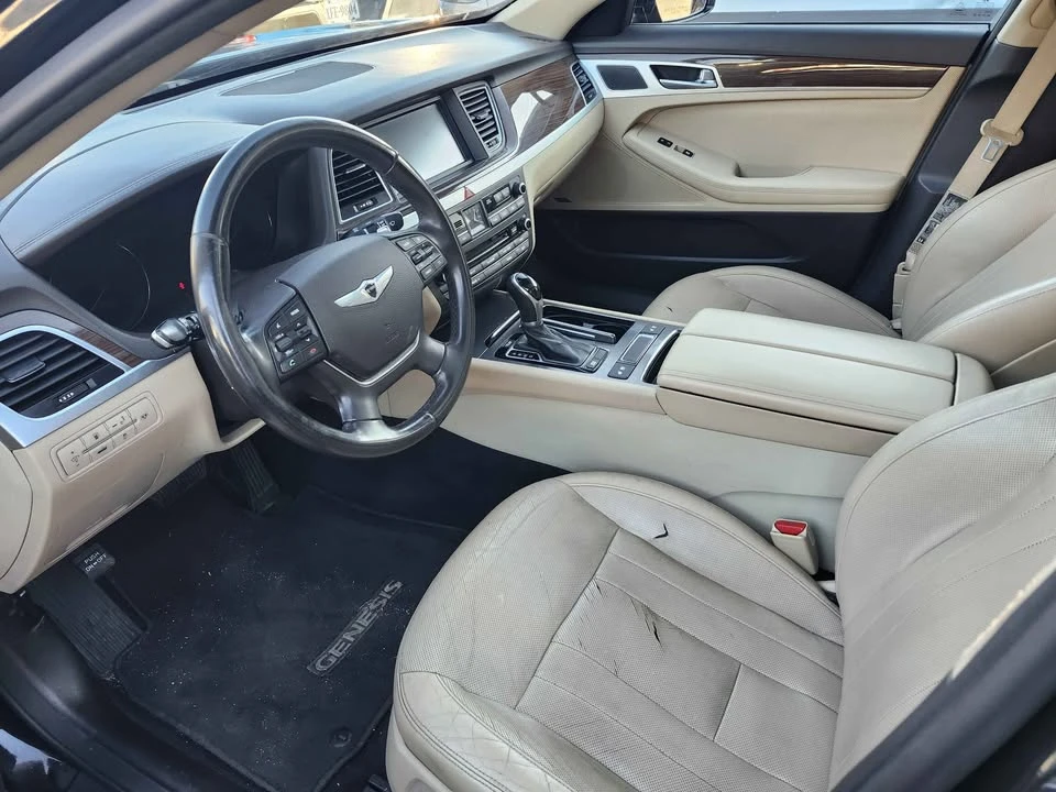 2016 Hyundai Genesis - Image 3 of 5