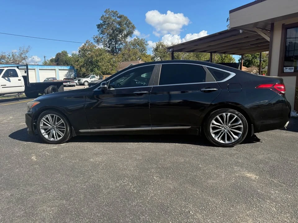 2016 Hyundai Genesis - Image 8 of 15