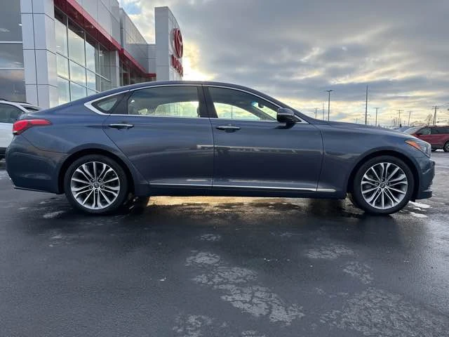 2016 Hyundai Genesis - Image 7 of 11