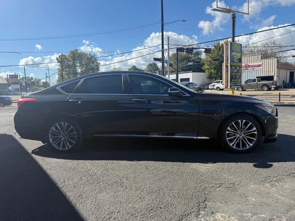 2016 Hyundai Genesis - Image 4 of 15