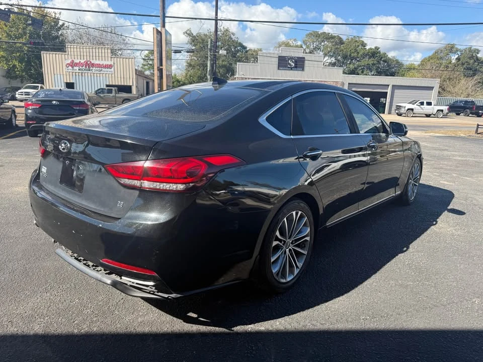 2016 Hyundai Genesis - Image 5 of 15