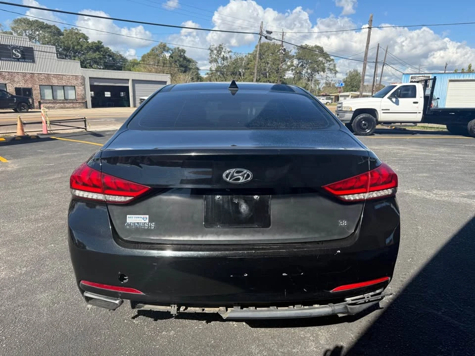 2016 Hyundai Genesis - Image 6 of 15