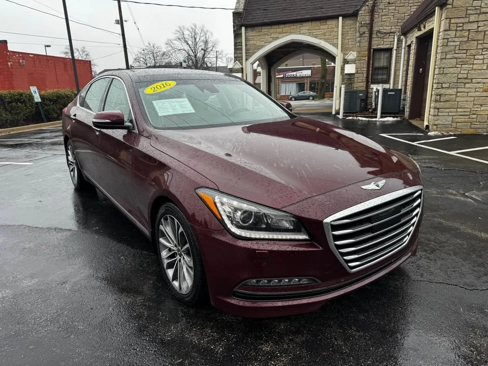 2016 Hyundai Genesis - Image 2 of 20