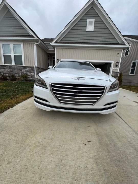 2016 Hyundai Genesis - Image 3 of 3