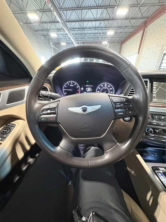 2016 Hyundai Genesis - Image 13 of 20