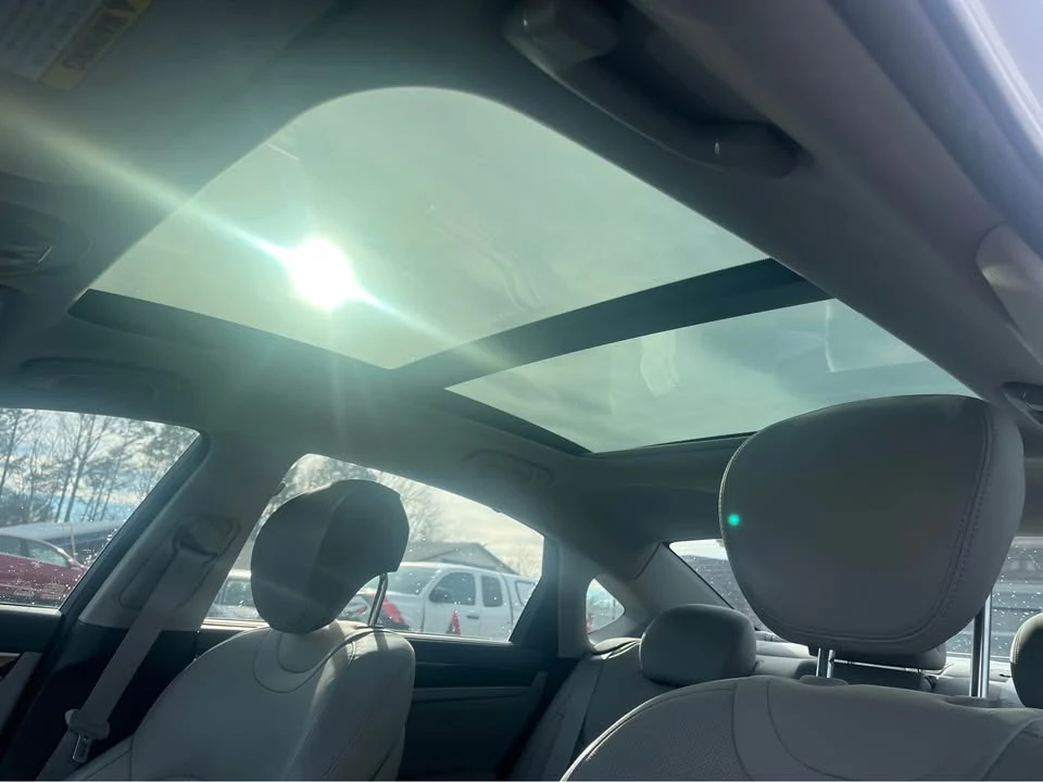 2016 Hyundai Genesis - Image 9 of 16