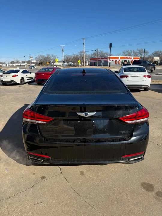 2016 Hyundai Genesis - Image 4 of 17