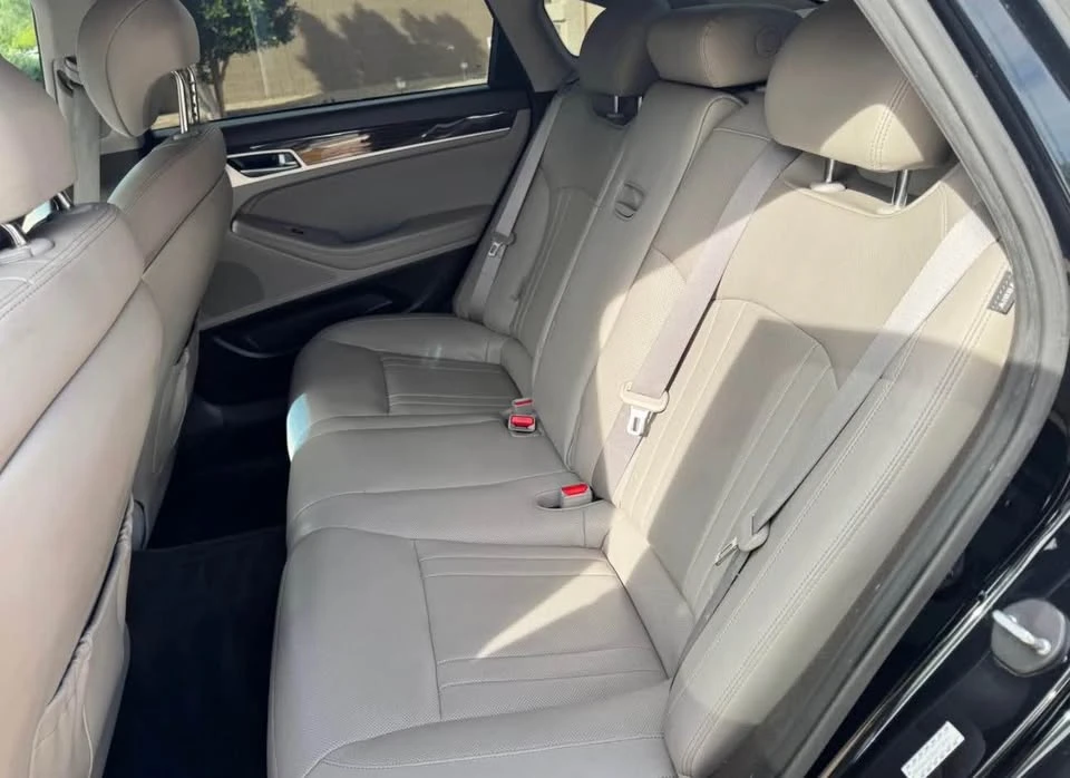 2016 Hyundai Genesis - Image 5 of 5