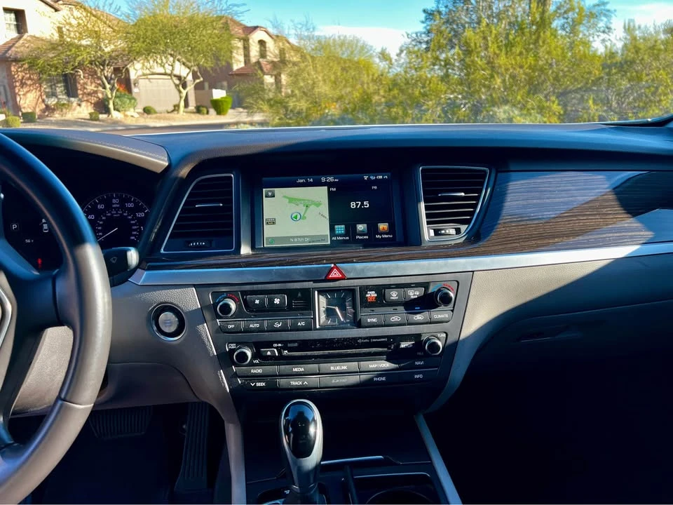2016 Hyundai Genesis - Image 12 of 12