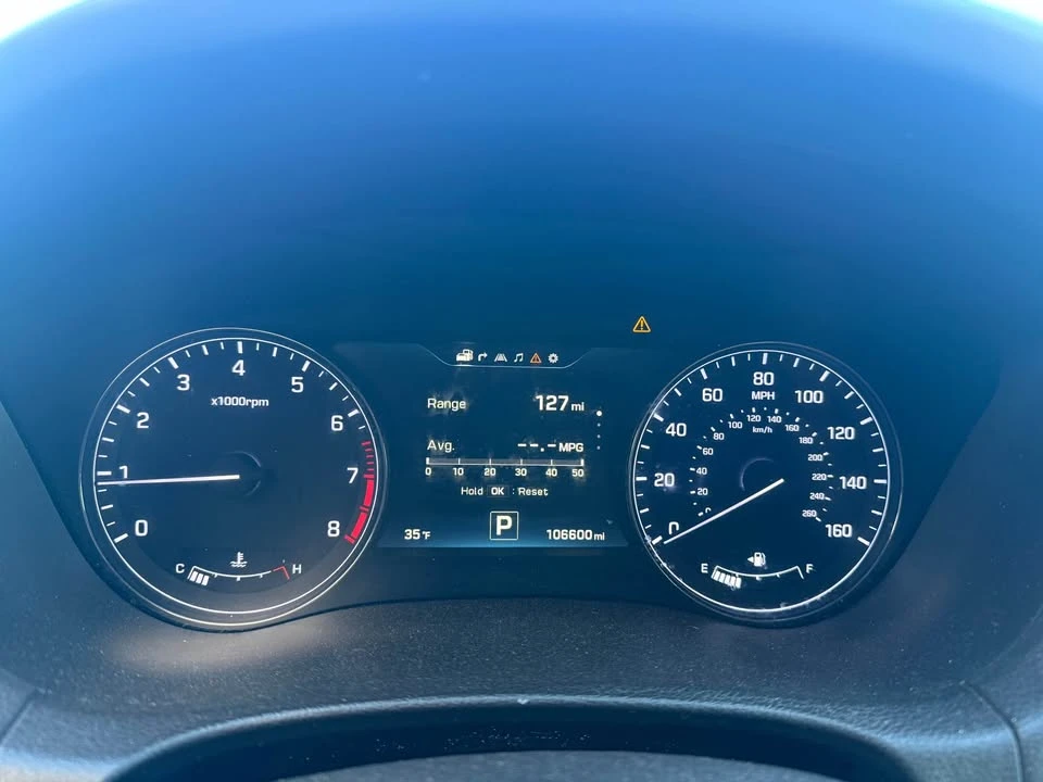2016 Hyundai Genesis - Image 11 of 17