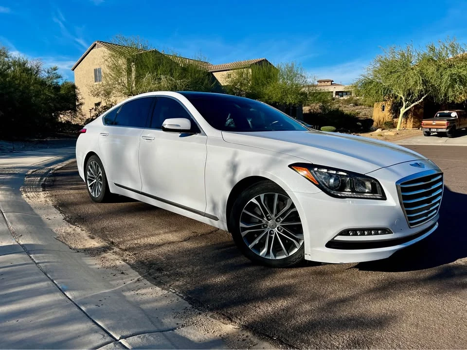 2016 Hyundai Genesis - Image 6 of 12
