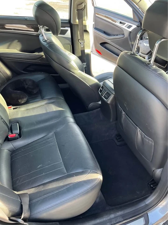 2016 Hyundai Genesis - Image 8 of 14