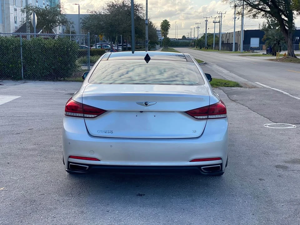 2016 Hyundai Genesis - Image 2 of 9