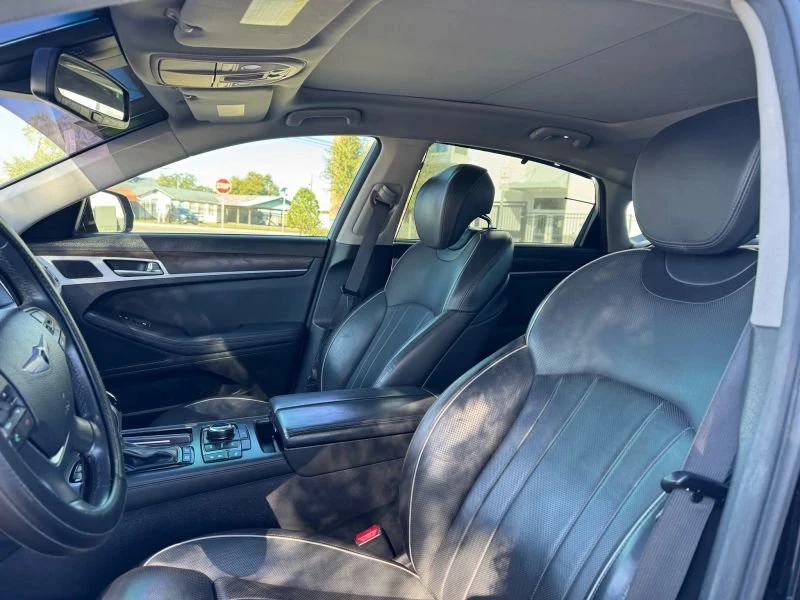 2016 Hyundai Genesis - Image 4 of 6