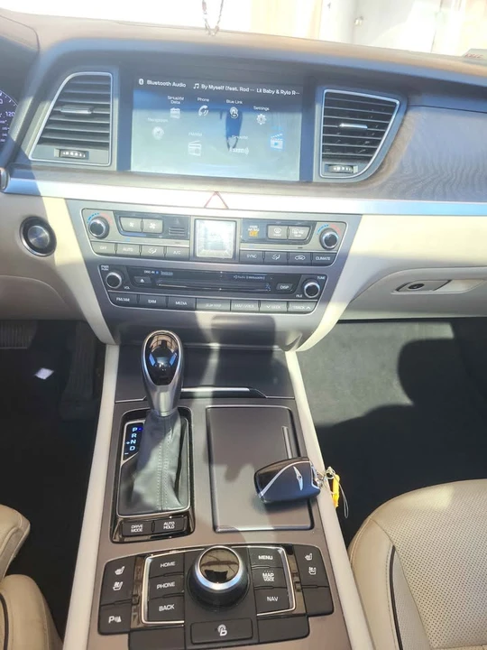 2016 Hyundai Genesis - Image 7 of 8