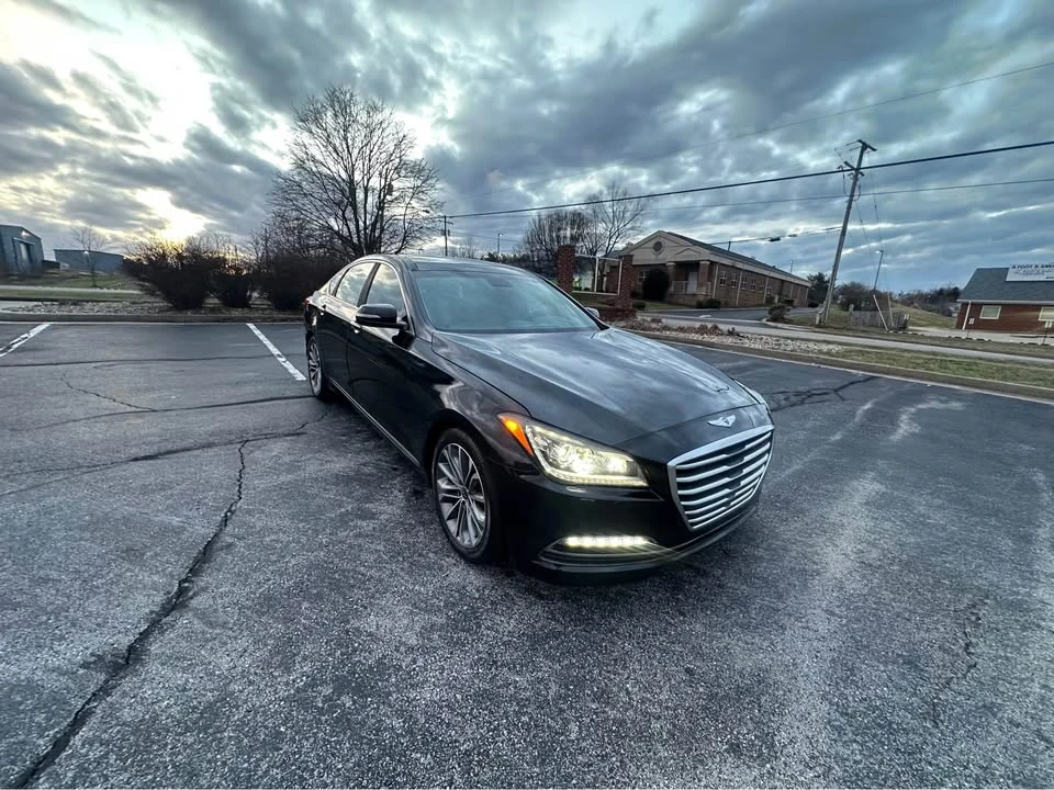 2016 Hyundai Genesis - Image 8 of 20