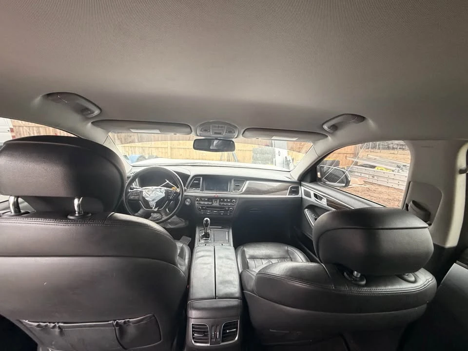 2016 Hyundai Genesis - Image 7 of 10