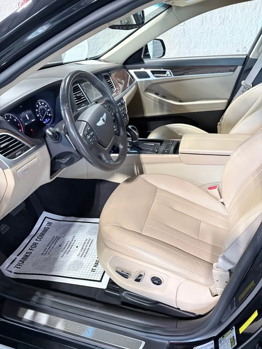 2016 Hyundai Genesis - Image 10 of 20