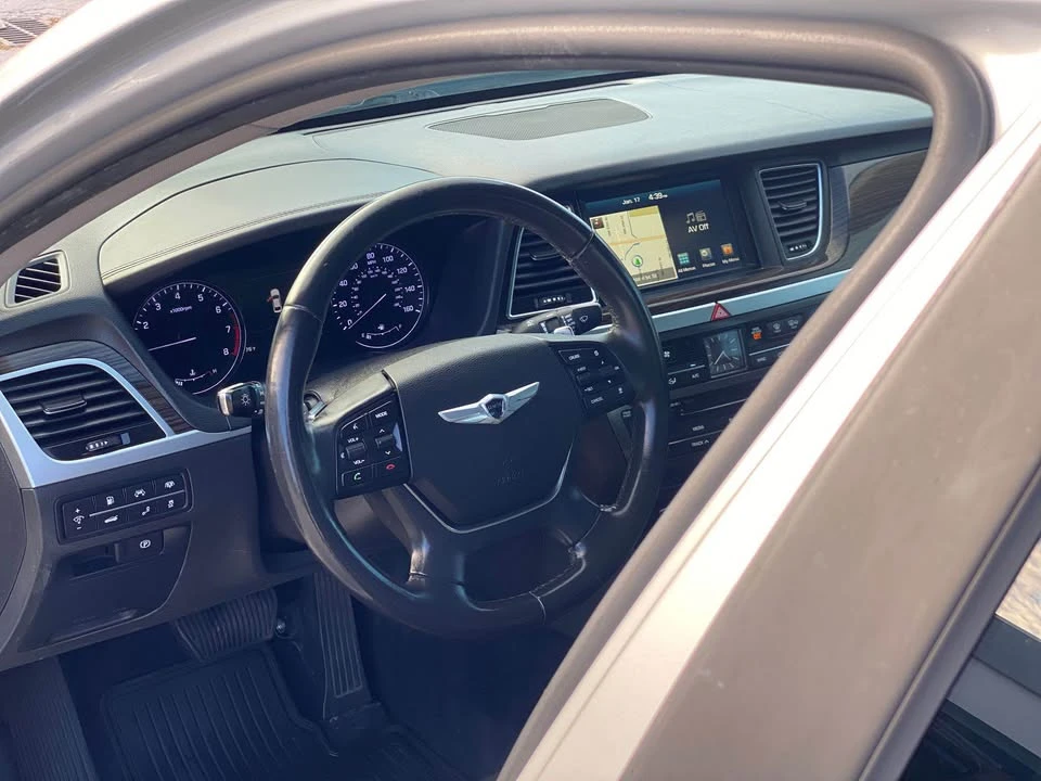 2016 Hyundai Genesis - Image 6 of 9