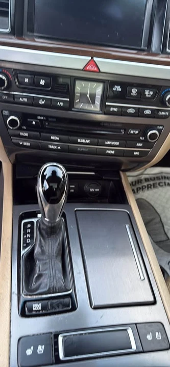 2016 Hyundai Genesis - Image 5 of 13