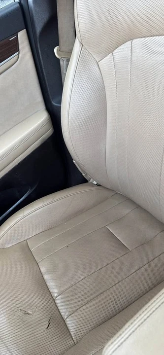 2016 Hyundai Genesis - Image 7 of 13