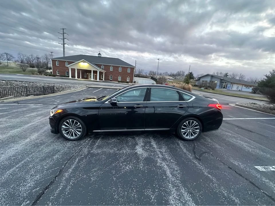 2016 Hyundai Genesis - Image 3 of 20