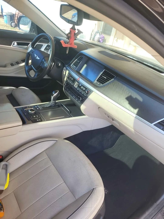 2016 Hyundai Genesis - Image 6 of 8