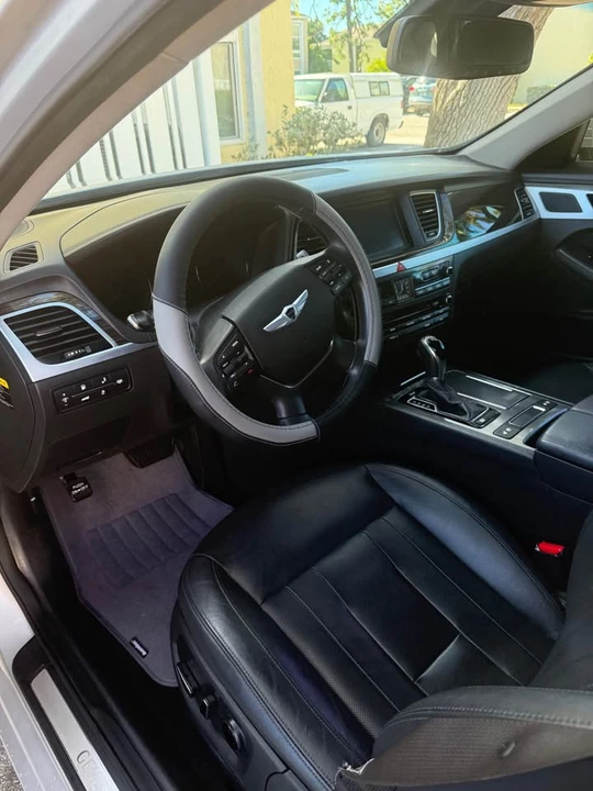 2016 Hyundai Genesis - Image 6 of 8