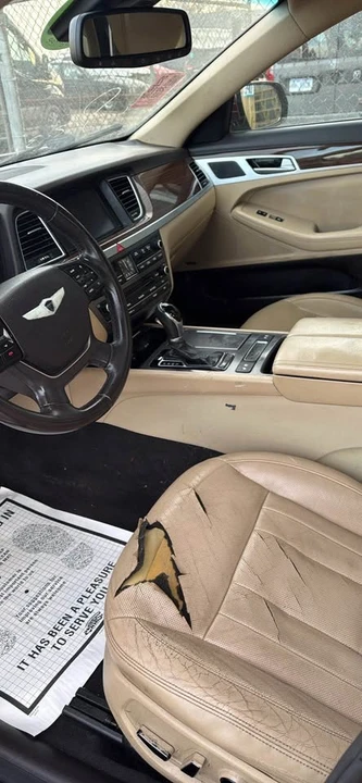 2016 Hyundai Genesis - Image 3 of 13