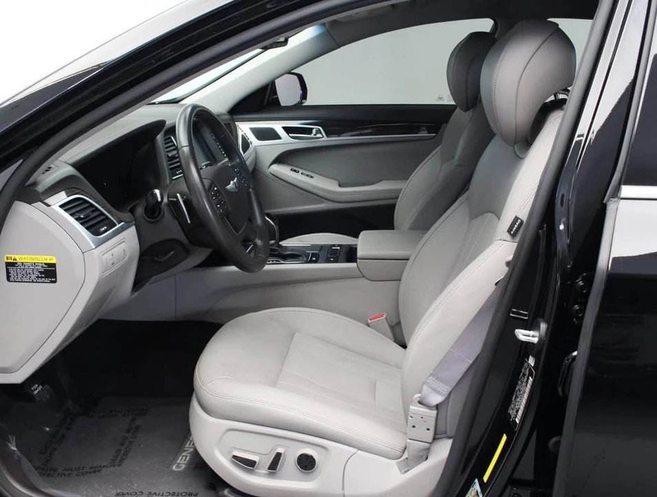 2016 Hyundai Genesis - Image 6 of 12