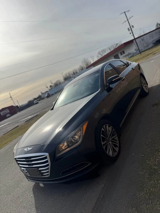 2016 Hyundai Genesis - Image 3 of 10