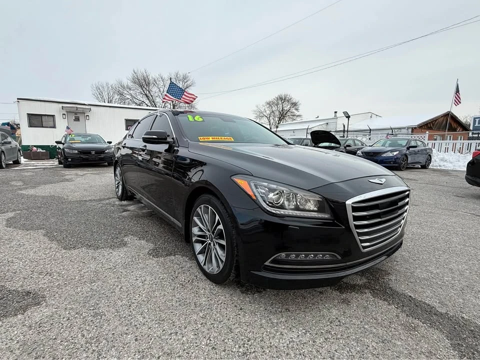 2016 Hyundai Genesis - Image 7 of 12