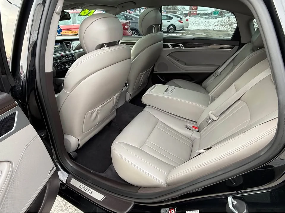 2016 Hyundai Genesis - Image 12 of 12