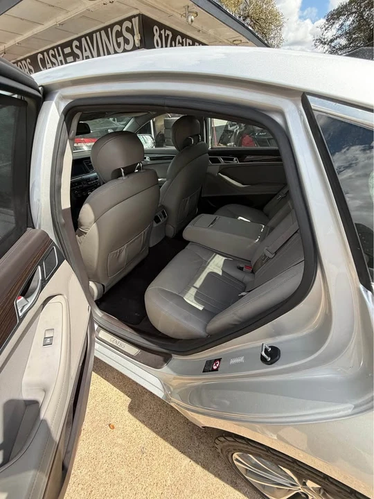 2016 Hyundai Genesis - Image 4 of 13