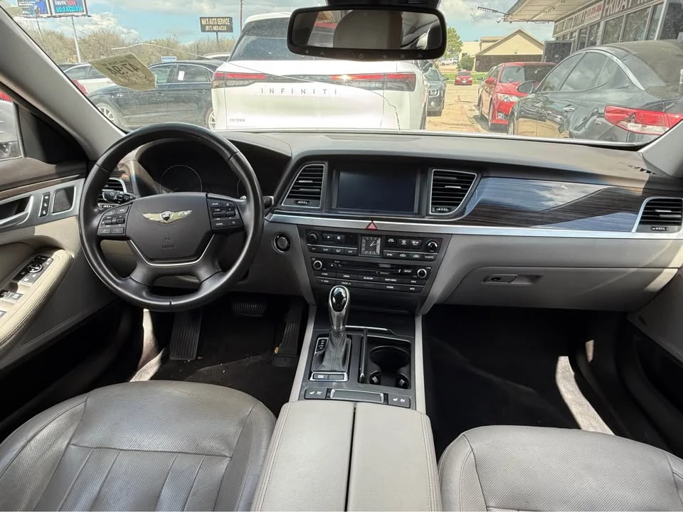 2016 Hyundai Genesis - Image 9 of 13