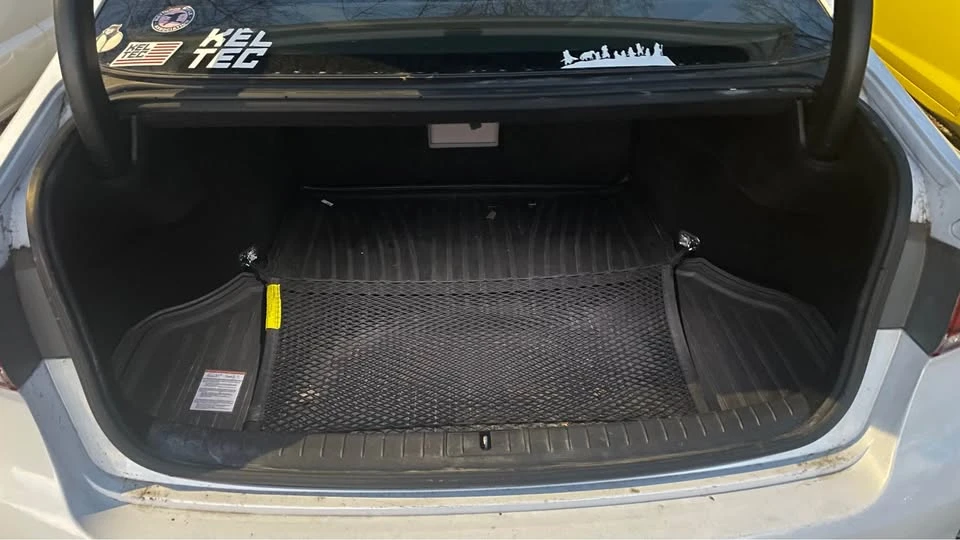 2016 Hyundai Genesis - Image 8 of 20