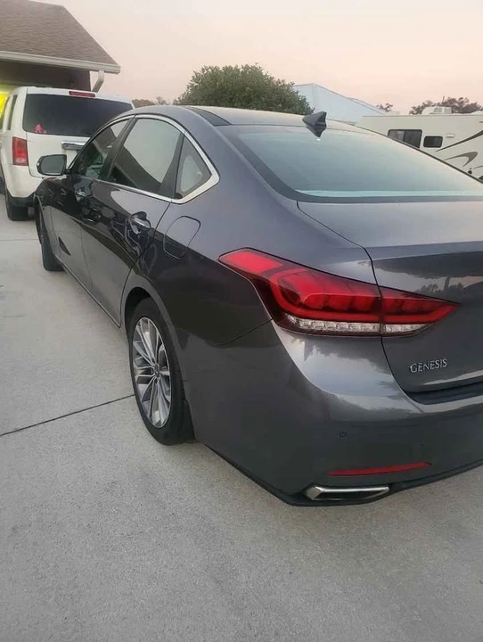 2016 Hyundai Genesis - Image 4 of 5