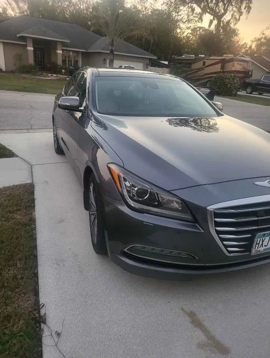 2016 Hyundai Genesis - Image 2 of 5