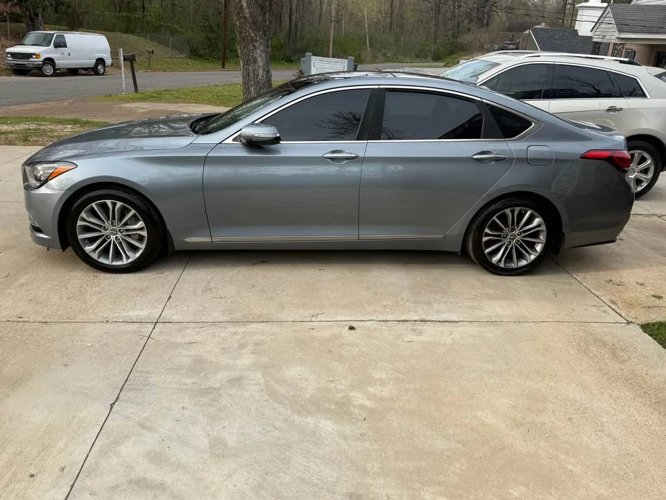 2016 Hyundai Genesis - Image 2 of 9