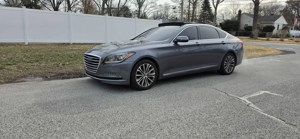 2016 Hyundai Genesis - Image 4 of 15