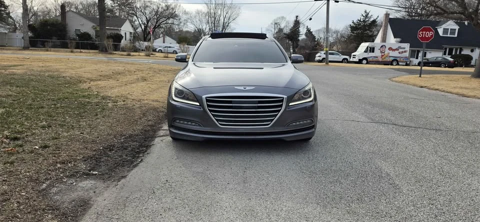 2016 Hyundai Genesis - Image 5 of 15