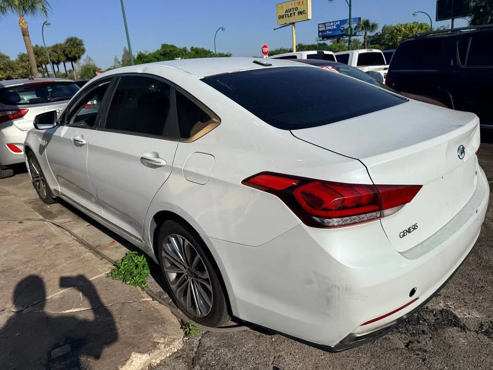 2016 Hyundai Genesis - Image 3 of 8