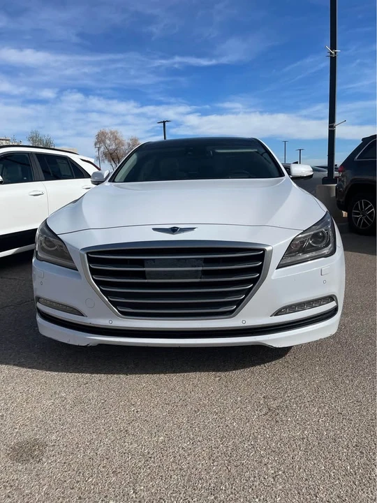2016 Hyundai Genesis - Image 2 of 12