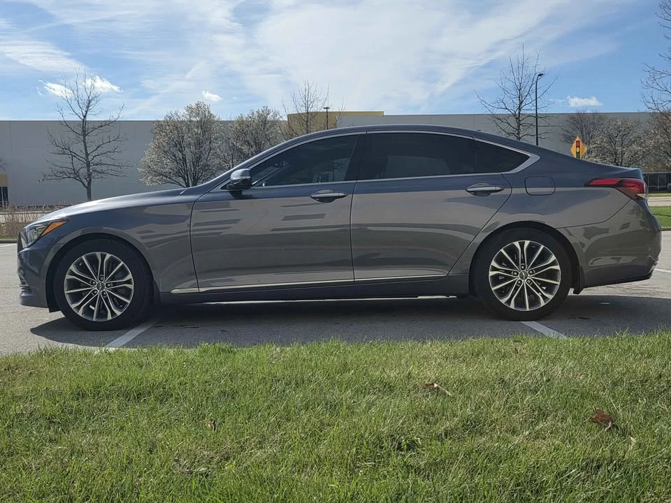2016 Hyundai Genesis - Image 7 of 12