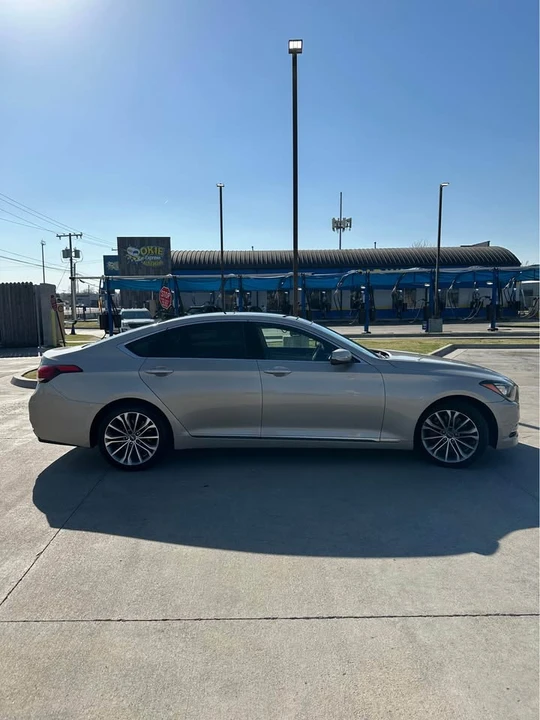2016 Hyundai Genesis - Image 3 of 9