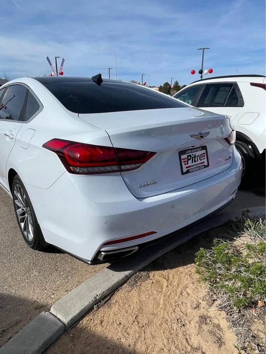 2016 Hyundai Genesis - Image 6 of 12